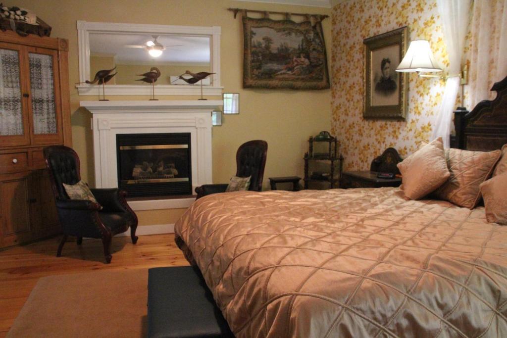 تشارلوت تاون Shipwright Inn الغرفة الصورة